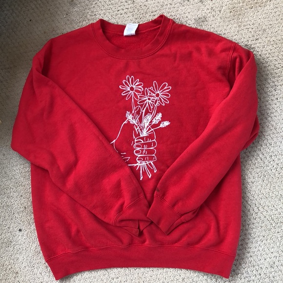 red crewneck - Picture 2 of 3